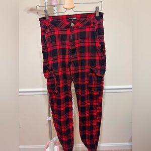 Fashion nova brand plaid, gently used cargo pants